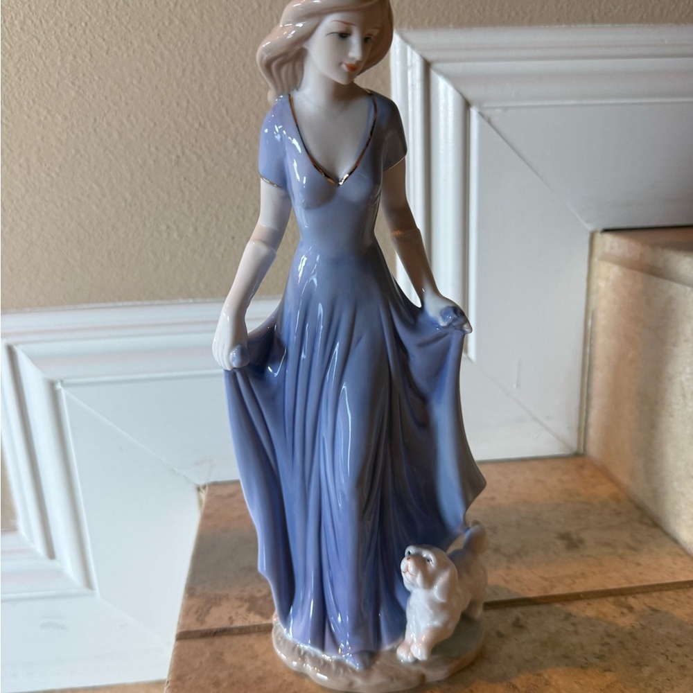 Antique mannequin